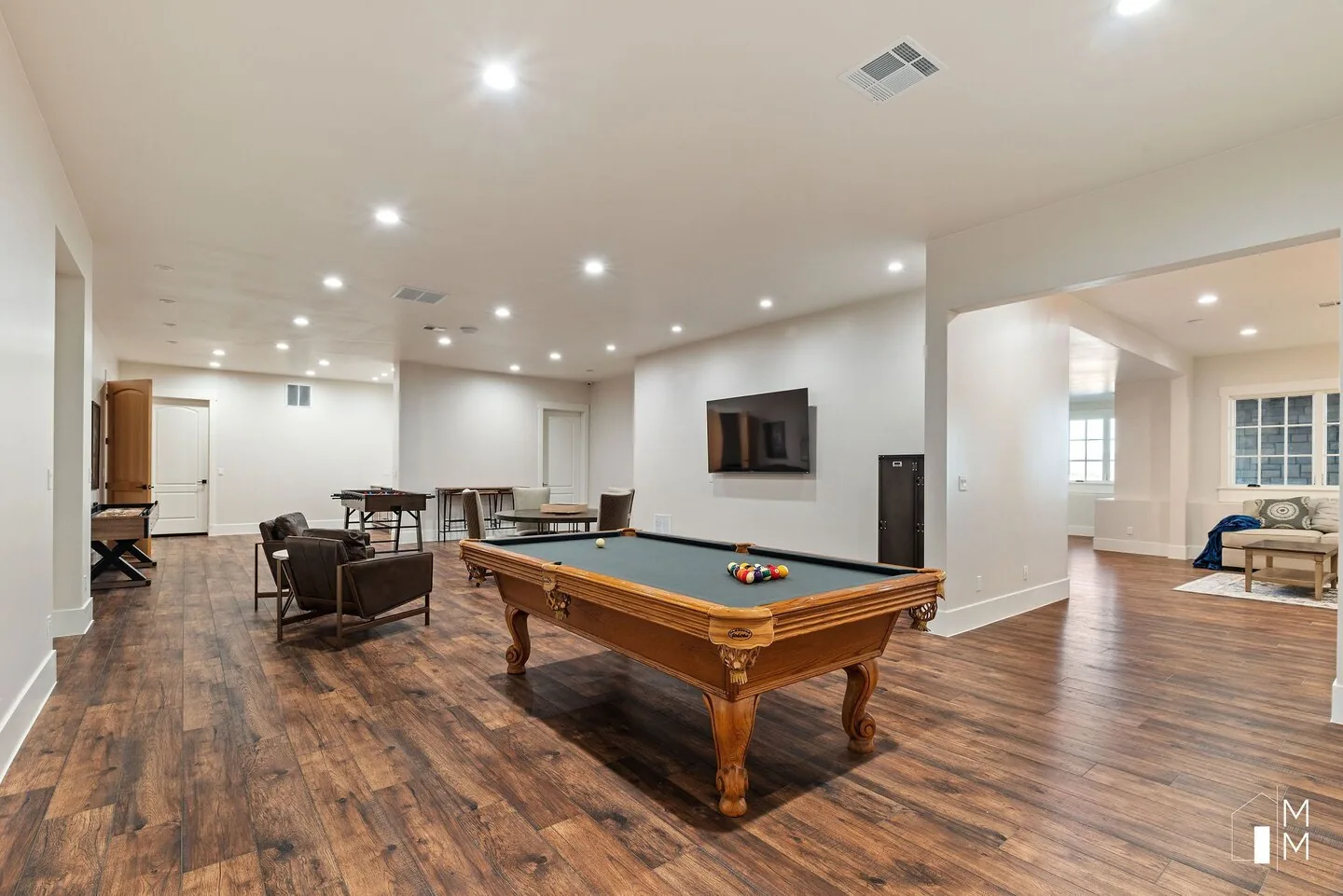 Cedar Rose Estate — photo 11 of 14